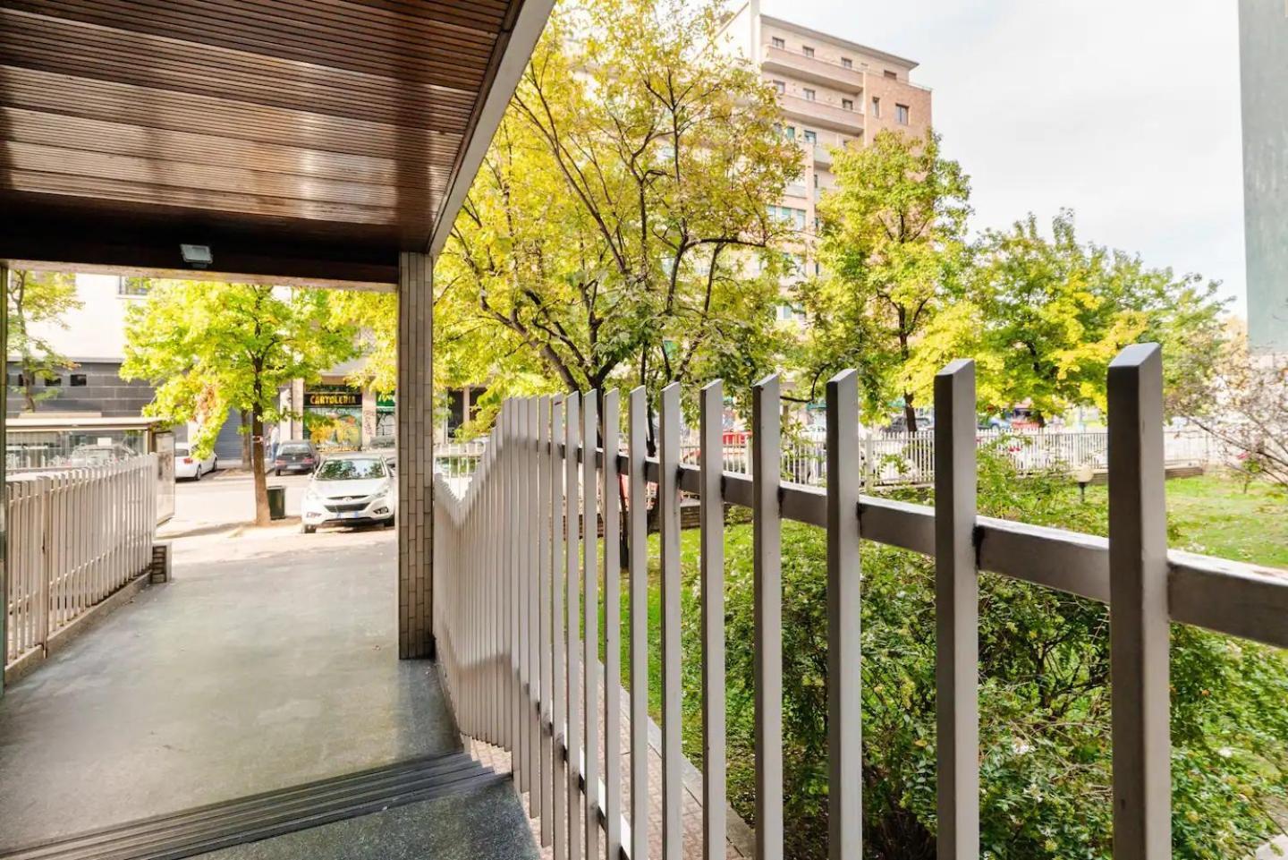 Luxury 2 Bedroom Apartament, Close To San Siro, Fiera And 10 Min Metro To Duomo Мілан Екстер'єр фото